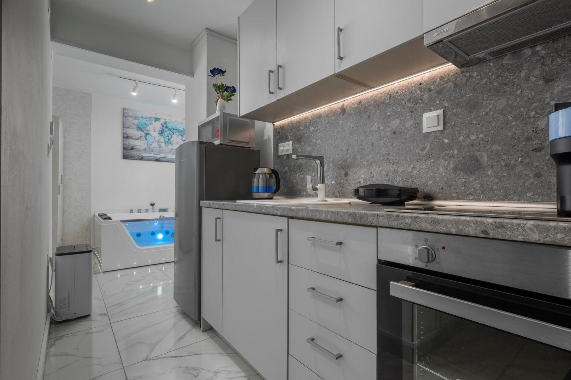 סלוניקי Premium Jacuzzi Suite At The City Center, By Aqua Platinum מראה חיצוני תמונה